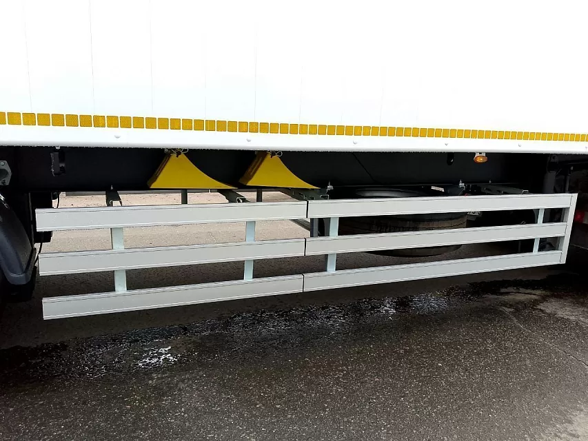 Полуприцеп с подвижным полом  sat150 
