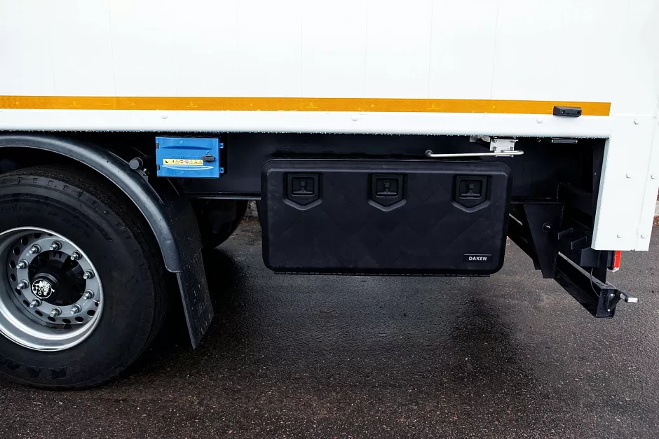 Полуприцеп с подвижным полом  sat150 (4-х осный) 