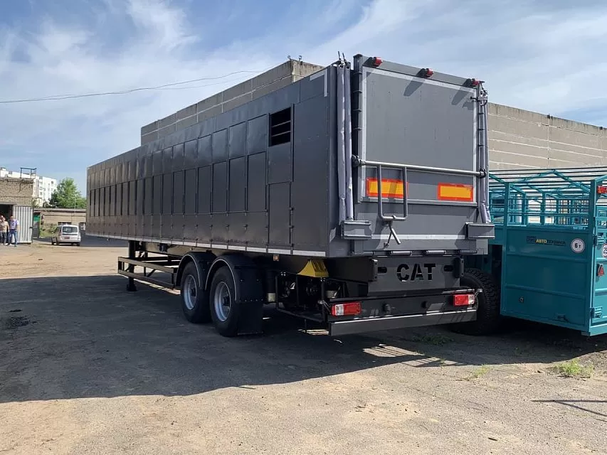 Полуприцеп автомобильный одноярусный (скотовоз) sat47к 