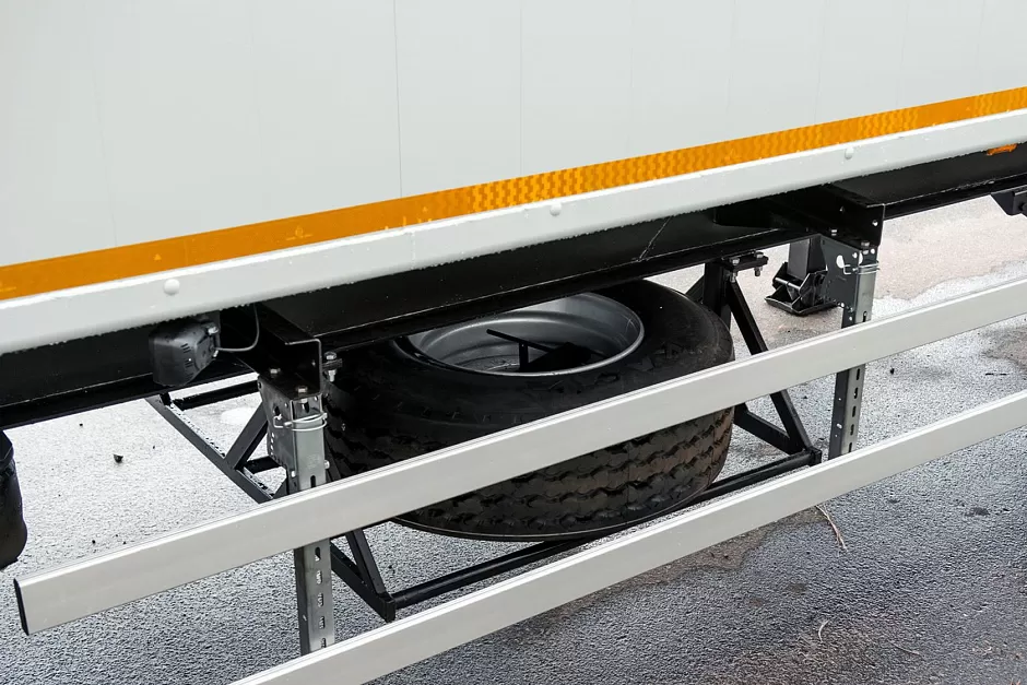 Полуприцеп с подвижным полом  sat150 (4-х осный) 