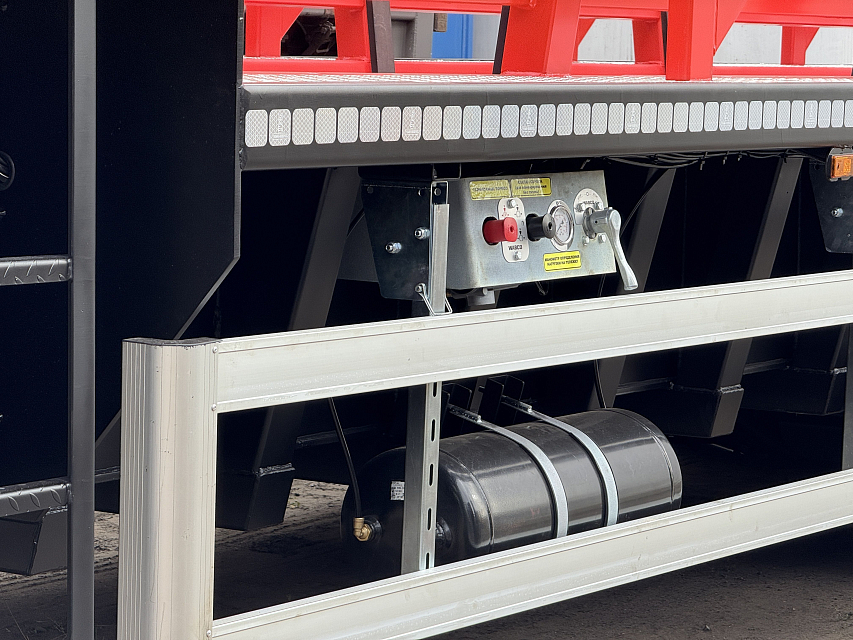 Полуприцеп автомобильный панелевоз (кассетный)  sat197 грузовой